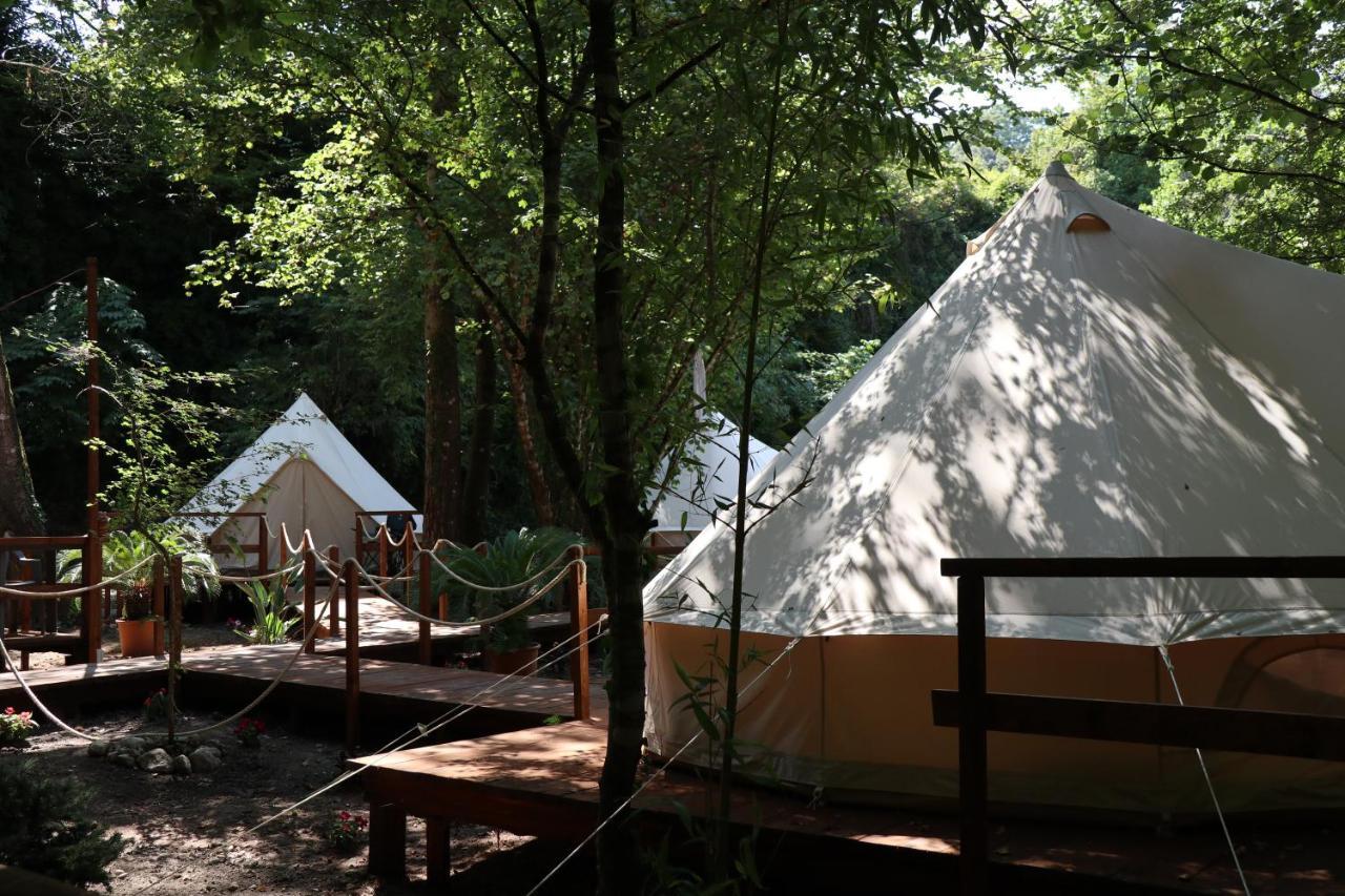River Tribe Glamping Laino Borgo Esterno foto